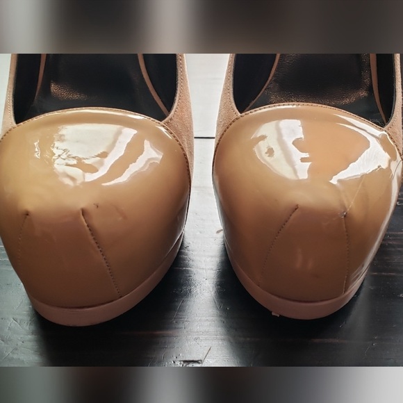 YSL Yves Saint Laurent TribToo in Tan Suede with Patent Leather Toes - Picture 4 of 8